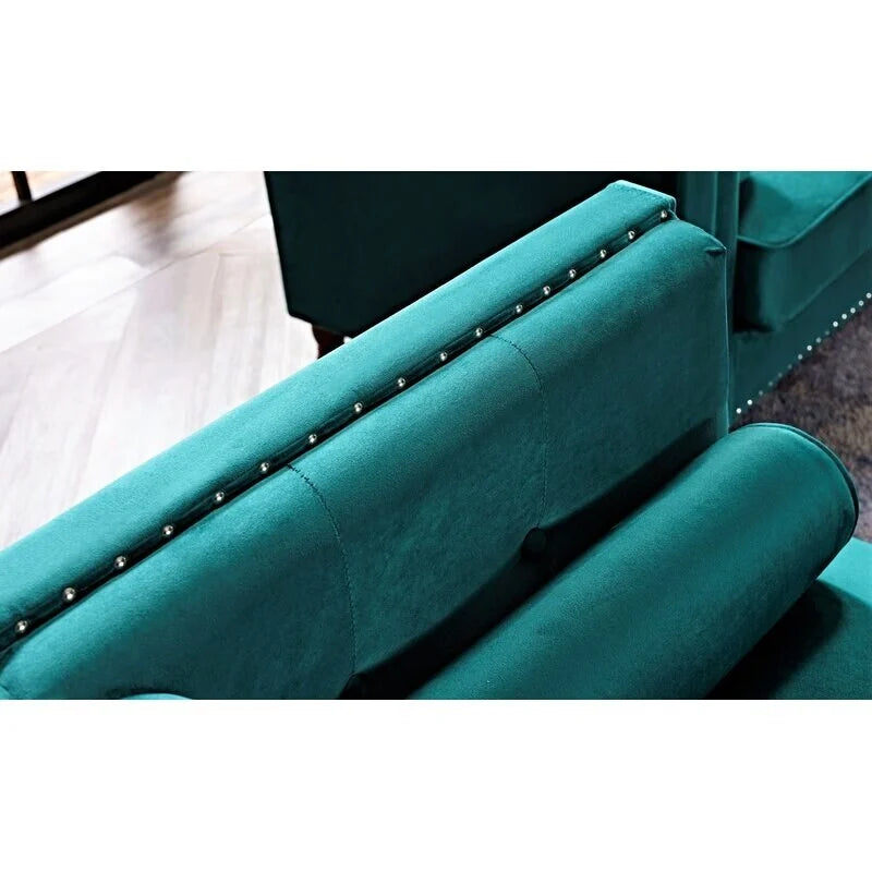 Divano Chesterfield da 83" in velluto stropicciato con bordino a borchie e schienale trapuntato con bottoni