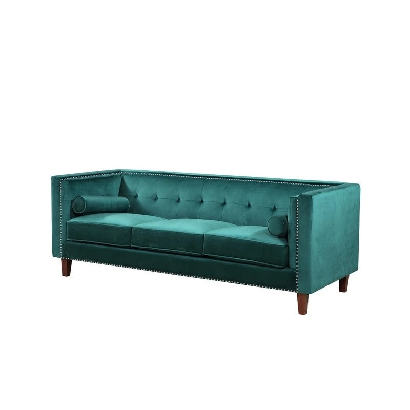 Divano Chesterfield da 83" in velluto stropicciato con bordino a borchie e schienale trapuntato con bottoni