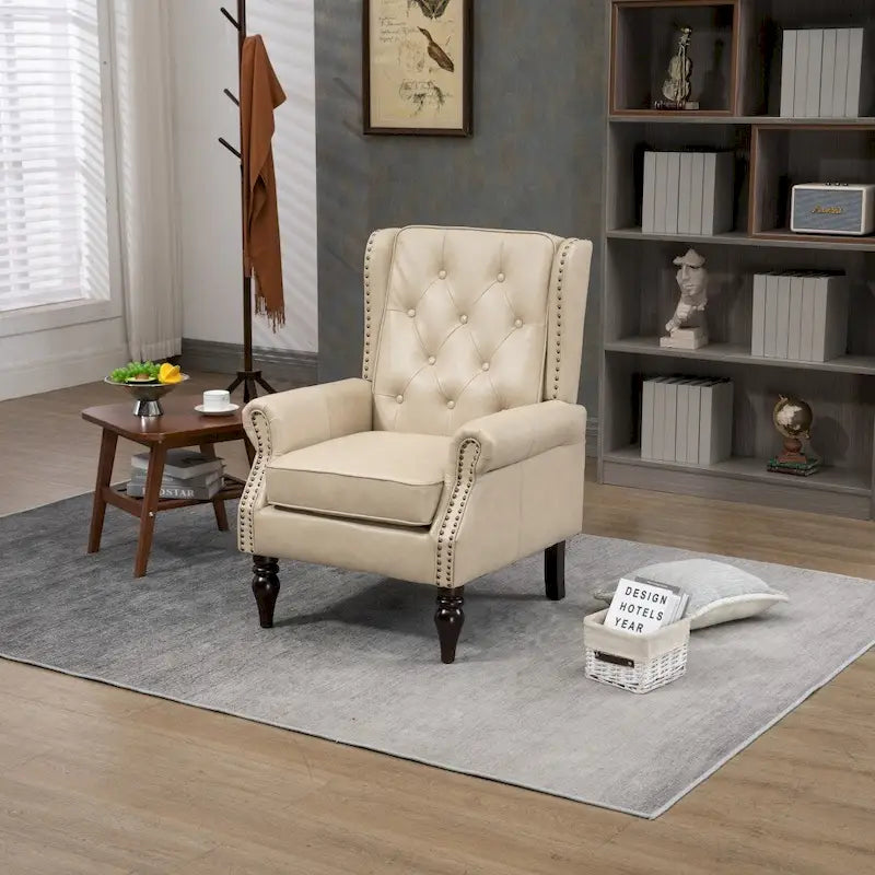 Poltrona decorativa imbottita a botte con struttura in legno massello e cuscino in schiuma