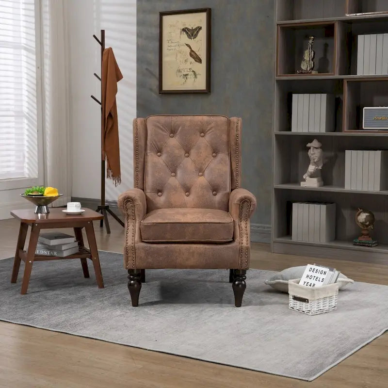 Poltrona decorativa imbottita a botte con struttura in legno massello e cuscino in schiuma