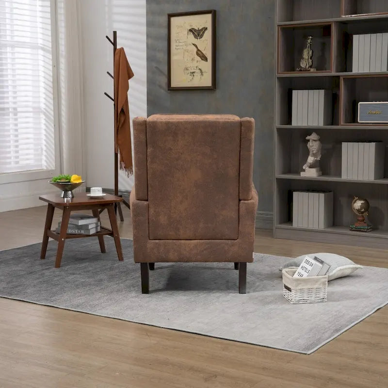 Poltrona decorativa imbottita a botte con struttura in legno massello e cuscino in schiuma